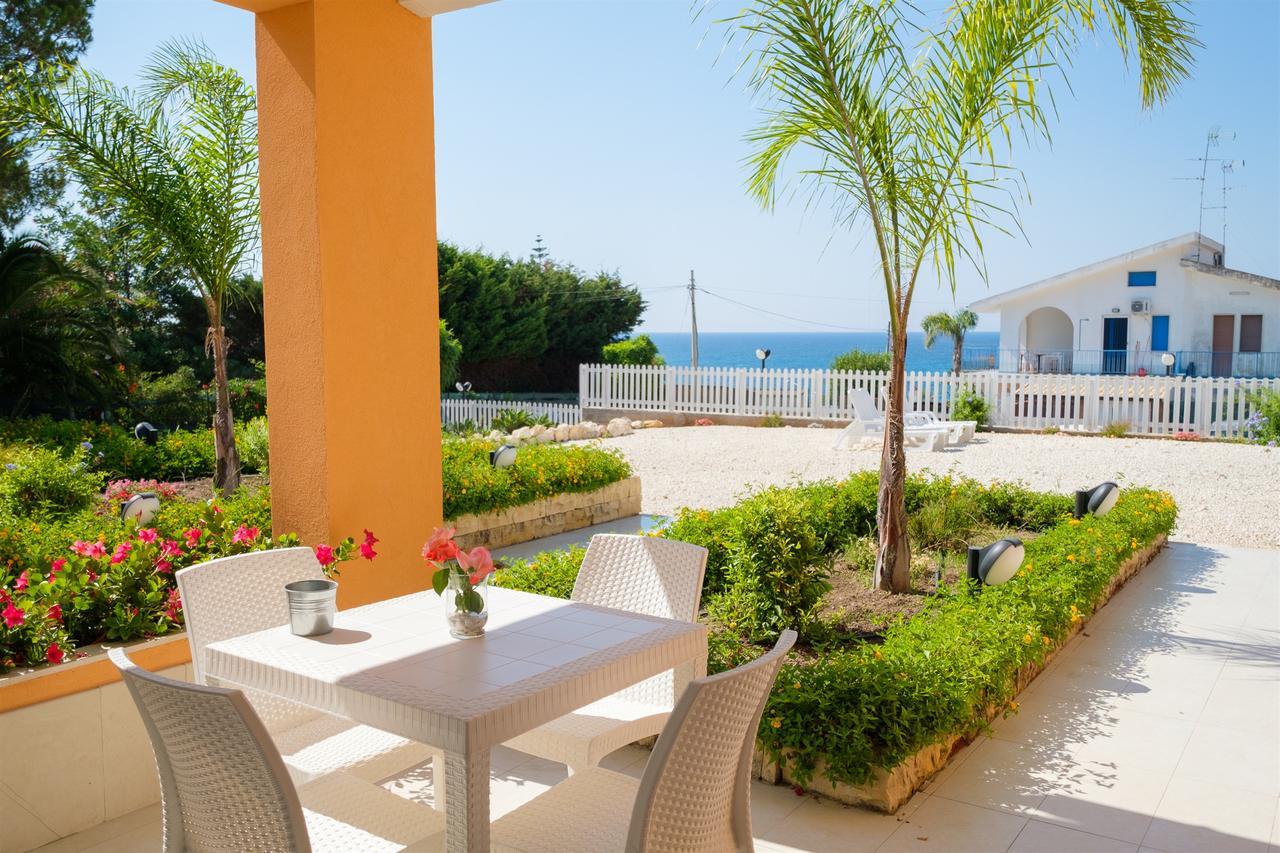 Small Luxury Apartments Pool And Sea View - Stella Del Mare Fontane Bianche Exterior photo